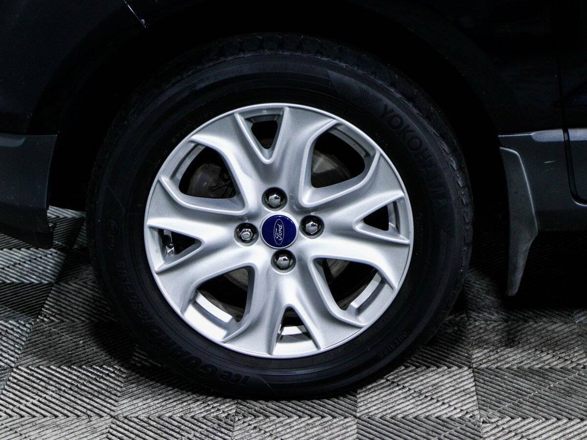 Б/У Форд ЭкоСпорт 2015 года. Фото: #14