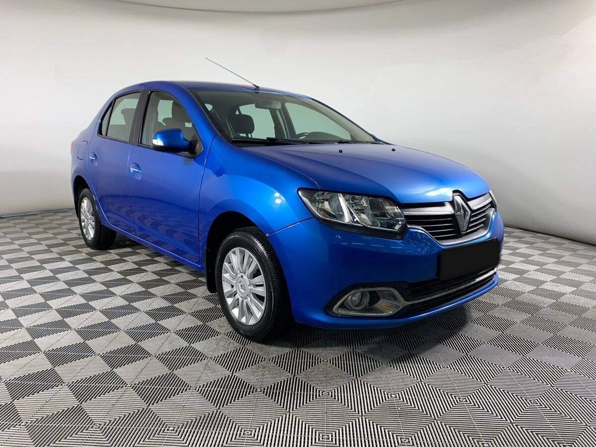 Б/У Рено Логан 2015 года. Фото: #2