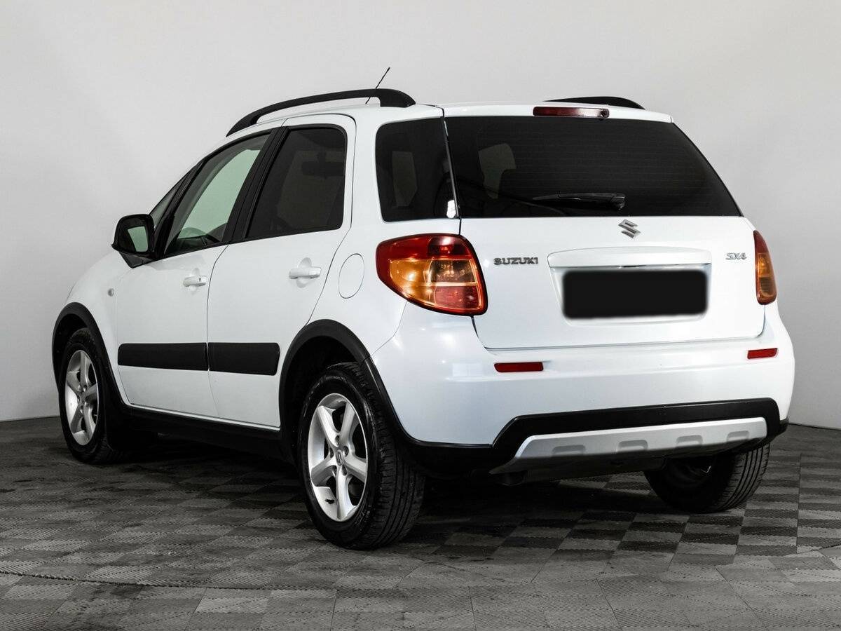Б/У Сузуки С-Икс4 2012 года. Фото: #6