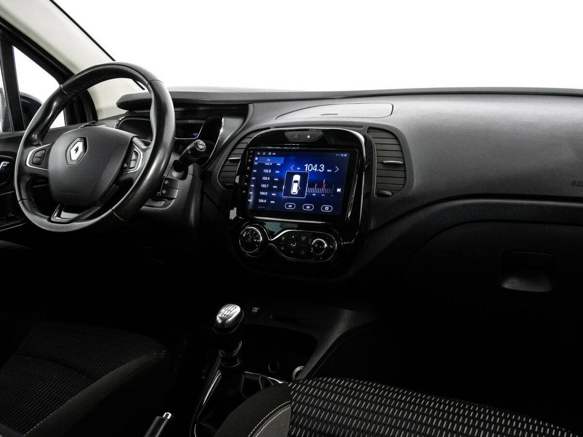 Б/У Рено Каптюр 2018 года. Фото: #8