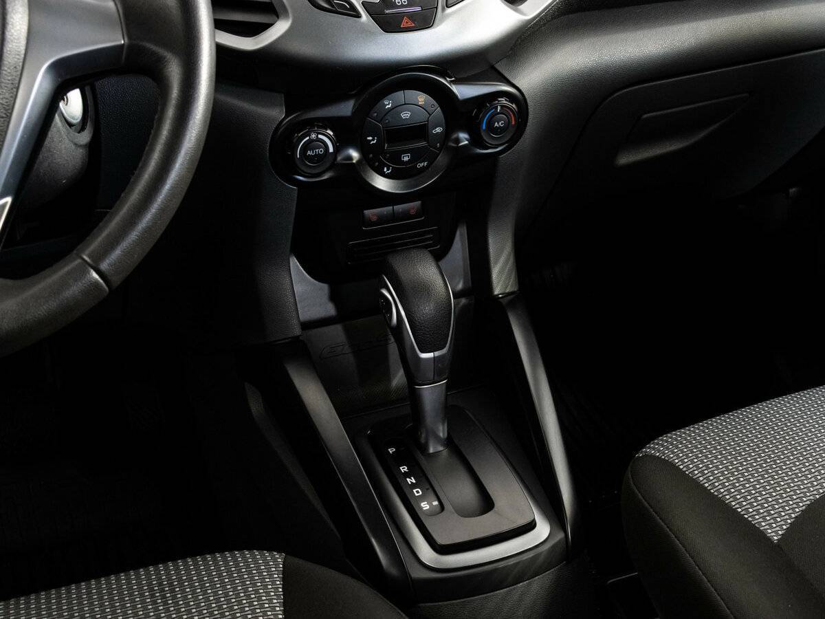 Б/У Форд ЭкоСпорт 2016 года. Фото: #12