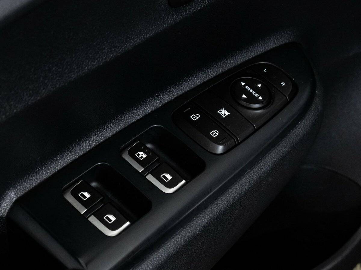 Б/У Киа Рио 2018 года. Фото: #17