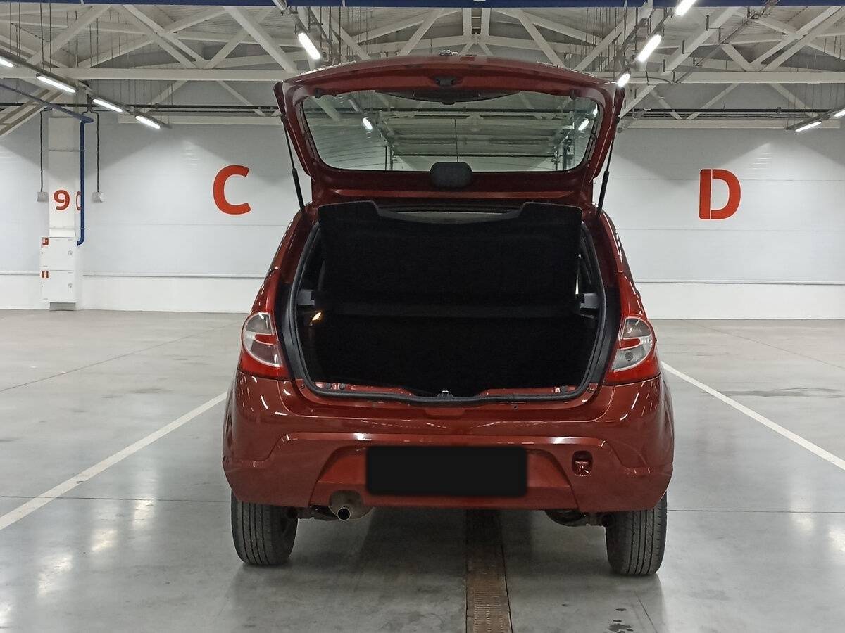 Б/У Рено Сандеро 2013 года. Фото: #9