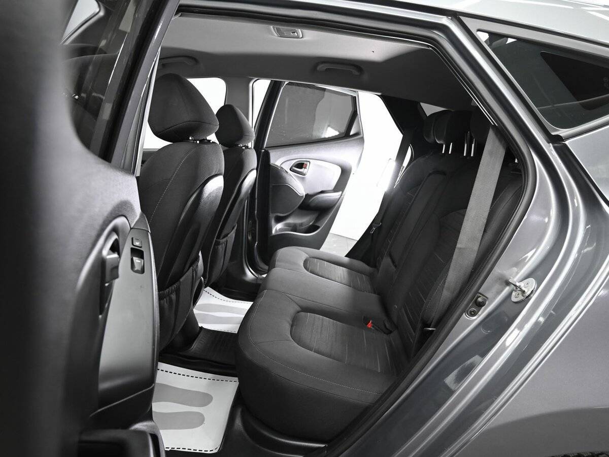 Б/У Хендай ай-икс35 2014 года. Фото: #13