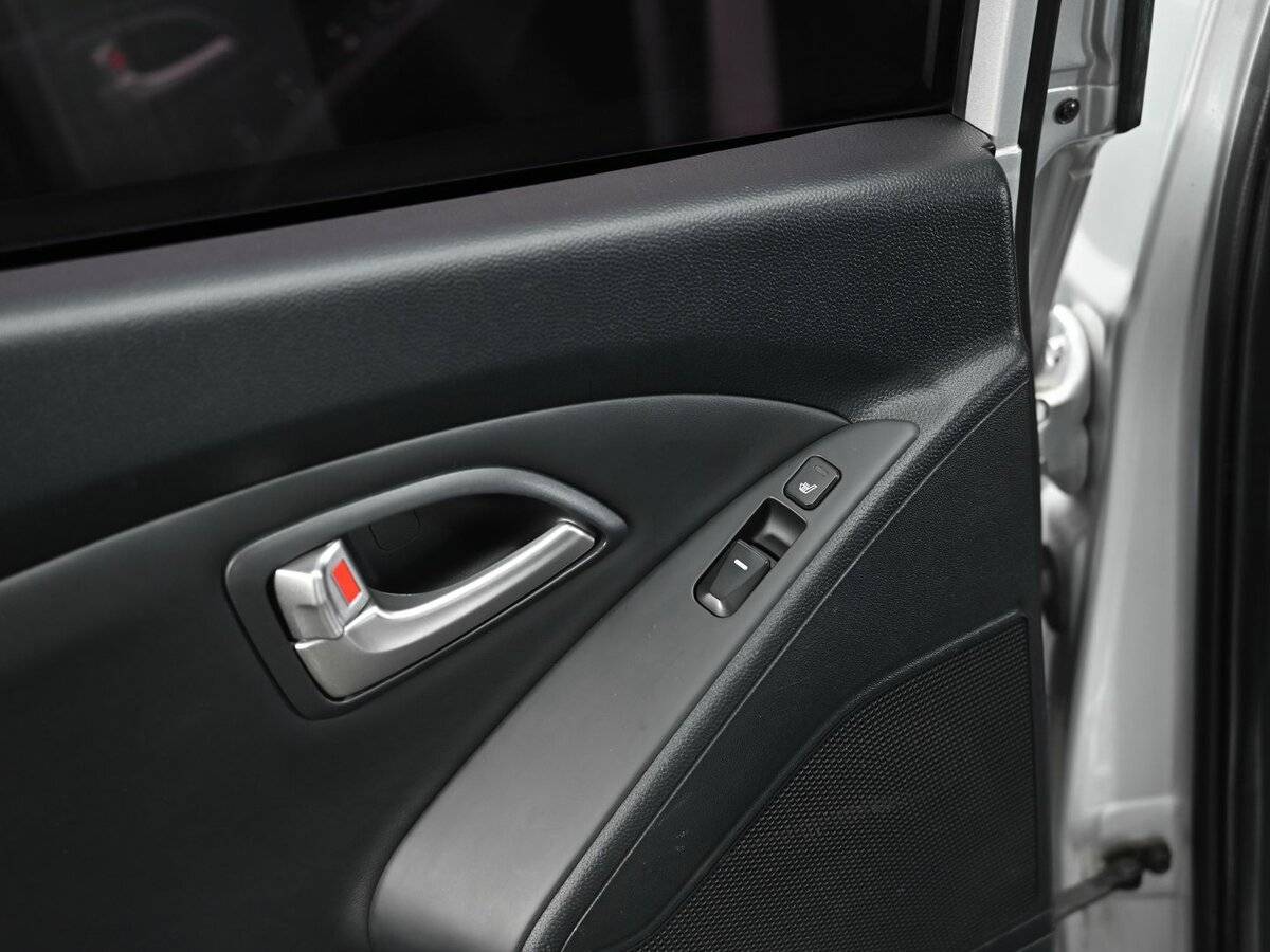 Б/У Хендай ай-икс35 2012 года. Фото: #15