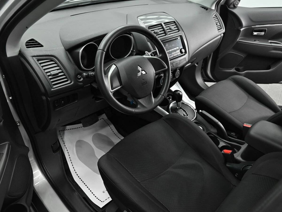 Б/У Митсубиши АС-Икс 2013 года. Фото: #7