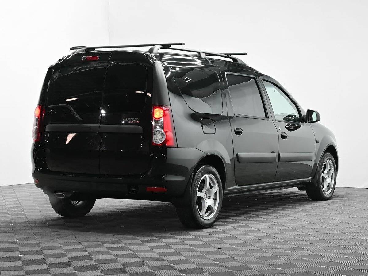 Б/У Лада (ВАЗ) Ларгус 2015 года. Фото: #3