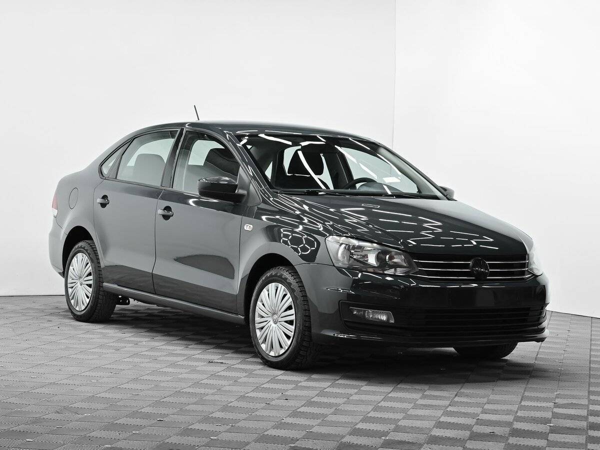 Б/У Фольксваген Поло 2017 года. Фото: #1