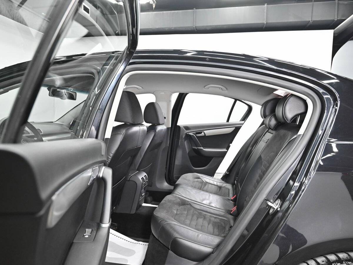 Б/У Фольксваген Пассат 2012 года. Фото: #13