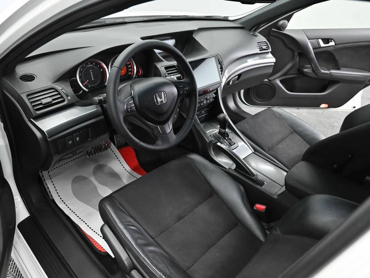 Б/У Хонда Аккорд 2012 года. Фото: #6