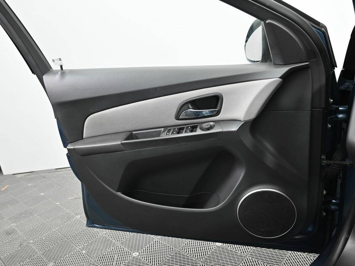 Б/У Шевроле Круз 2012 года. Фото: #6