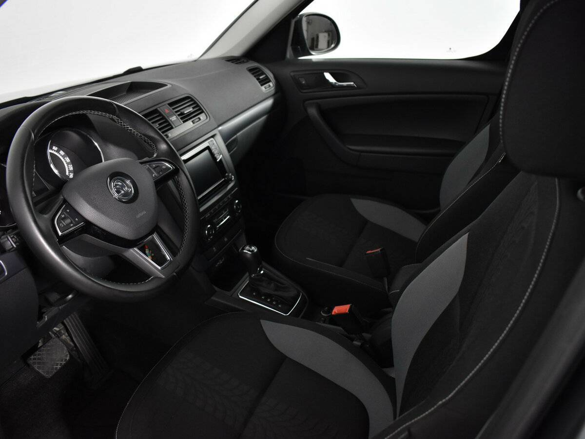 Б/У Шкода Йети 2017 года. Фото: #8