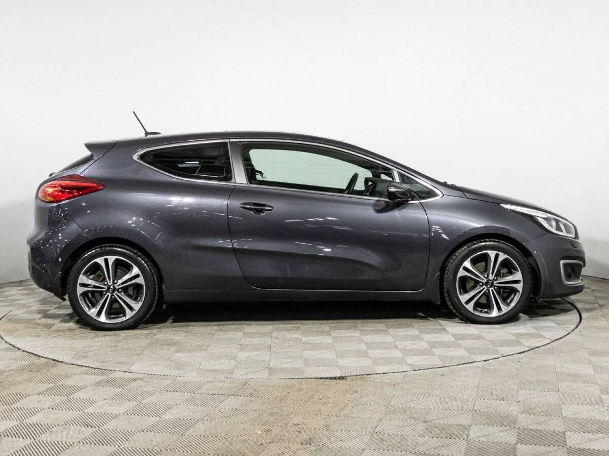 Б/У Киа Сид 2016 года. Фото: #3