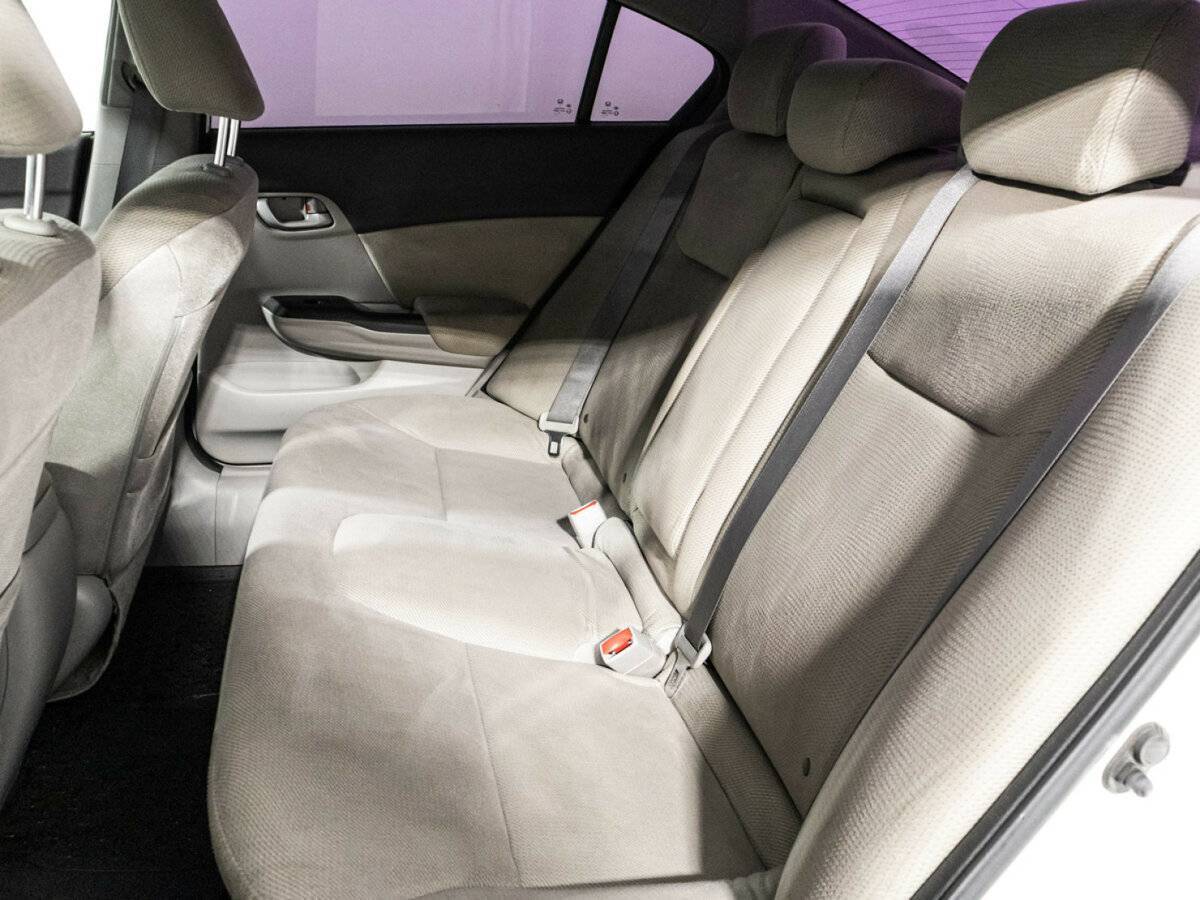 Б/У Хонда Цивик 2012 года. Фото: #9