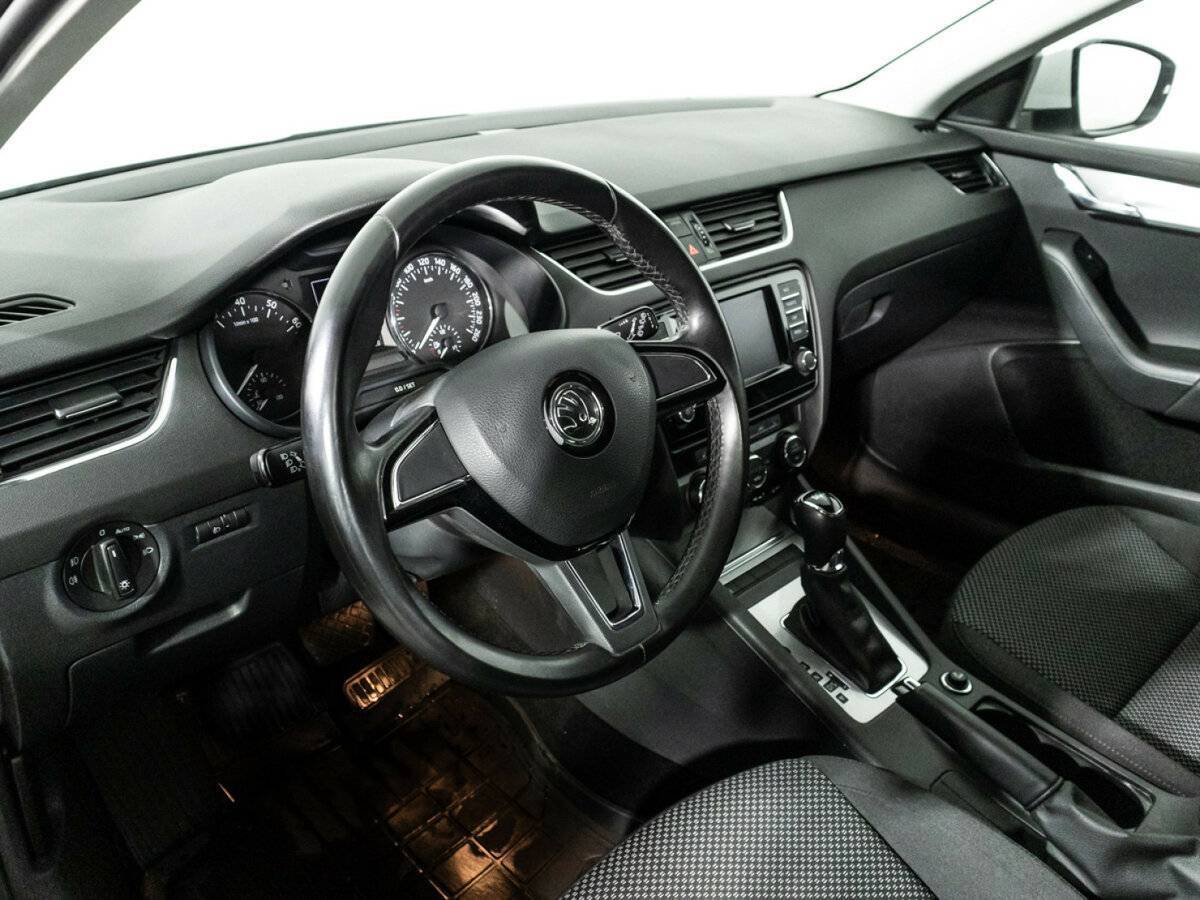 Б/У Шкода Октавия 2016 года. Фото: #10