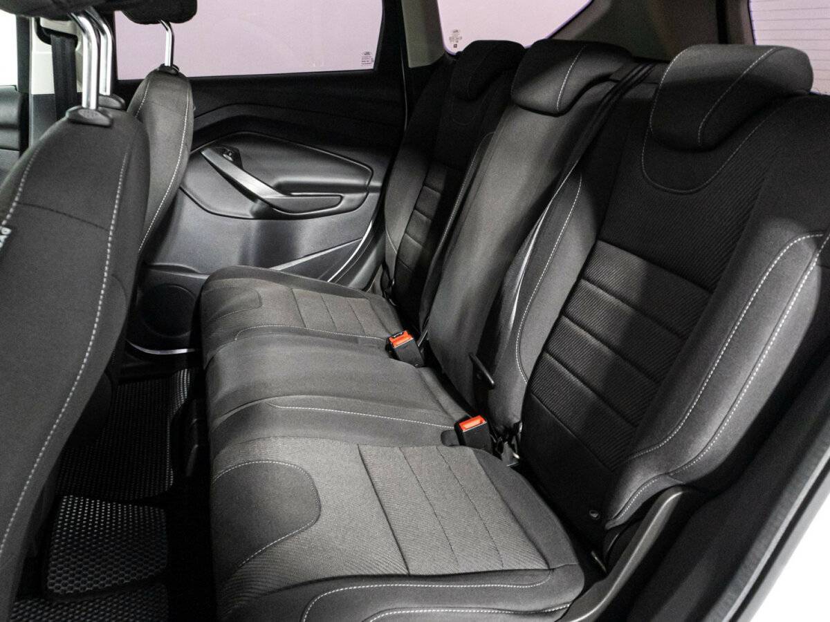 Б/У Форд Куга 2016 года. Фото: #9