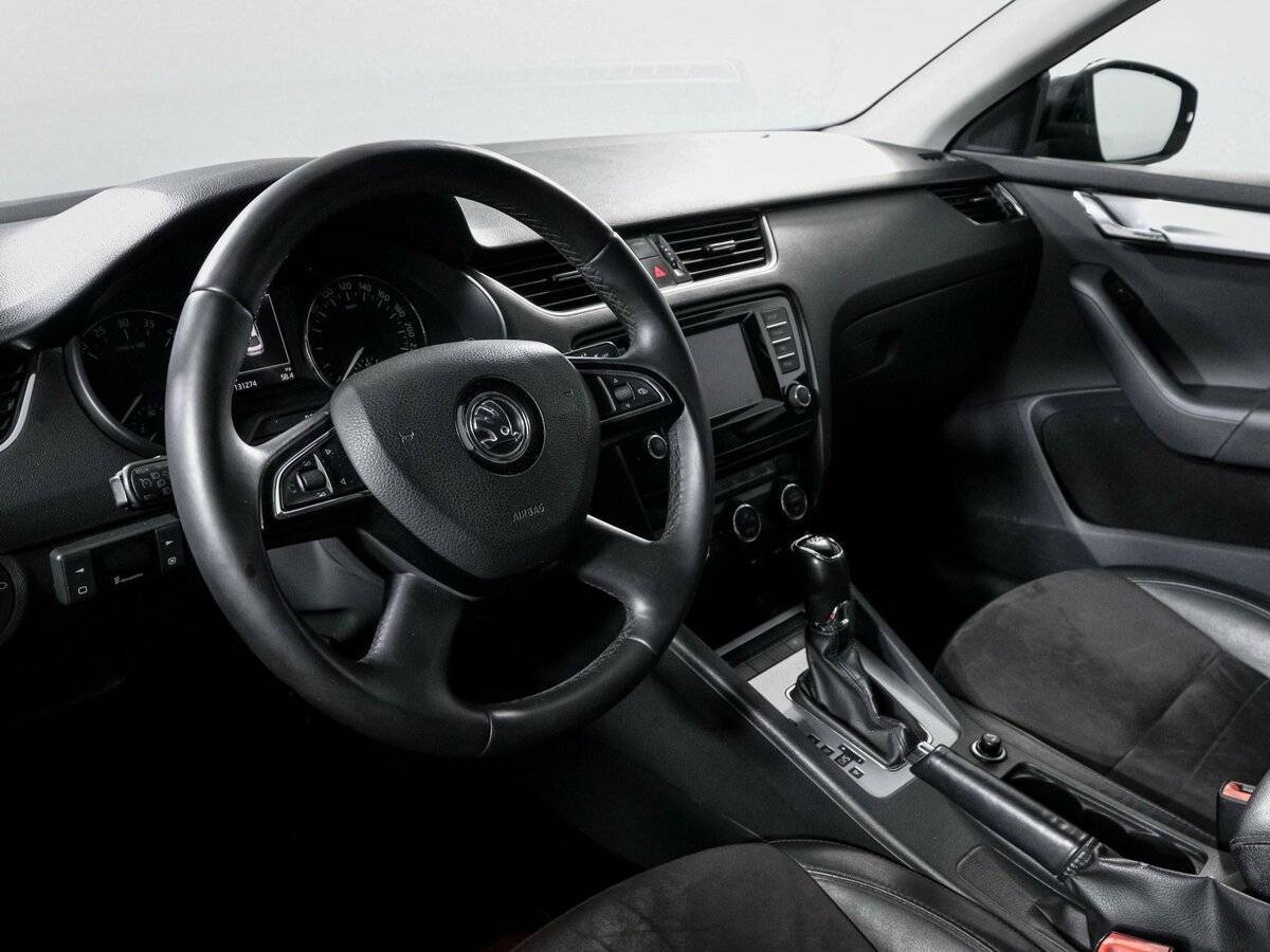 Б/У Шкода Октавия 2015 года. Фото: #13