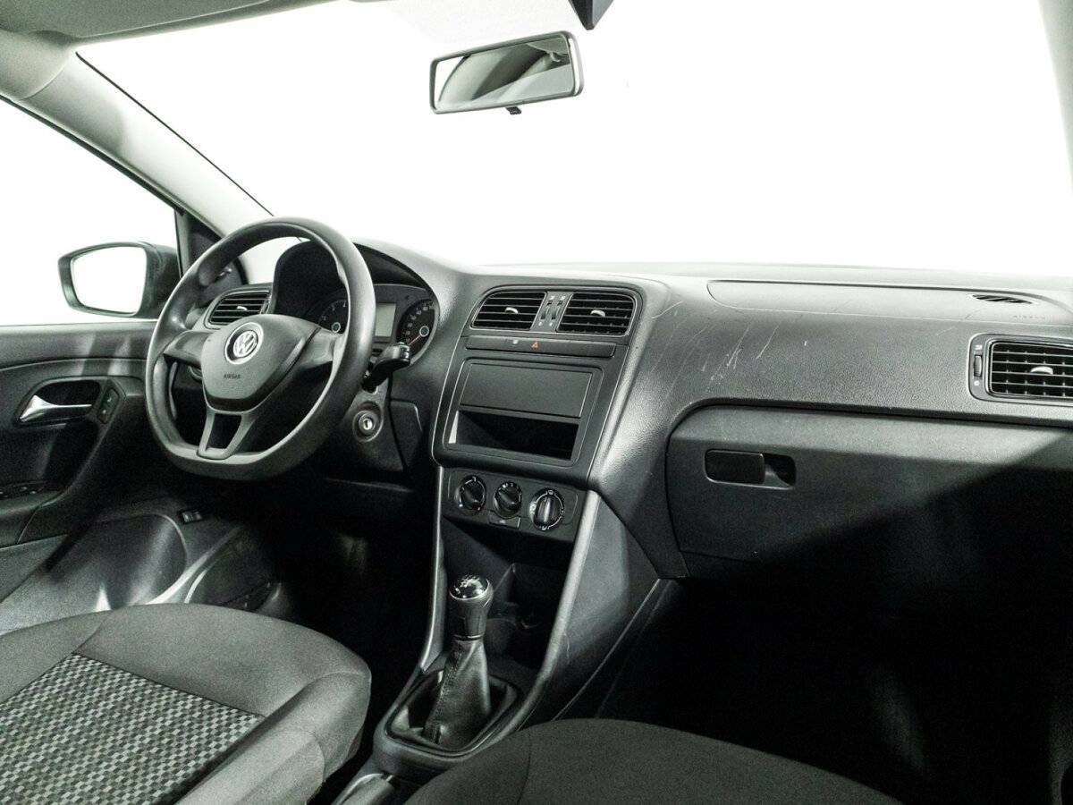 Б/У Фольксваген Поло 2016 года. Фото: #8