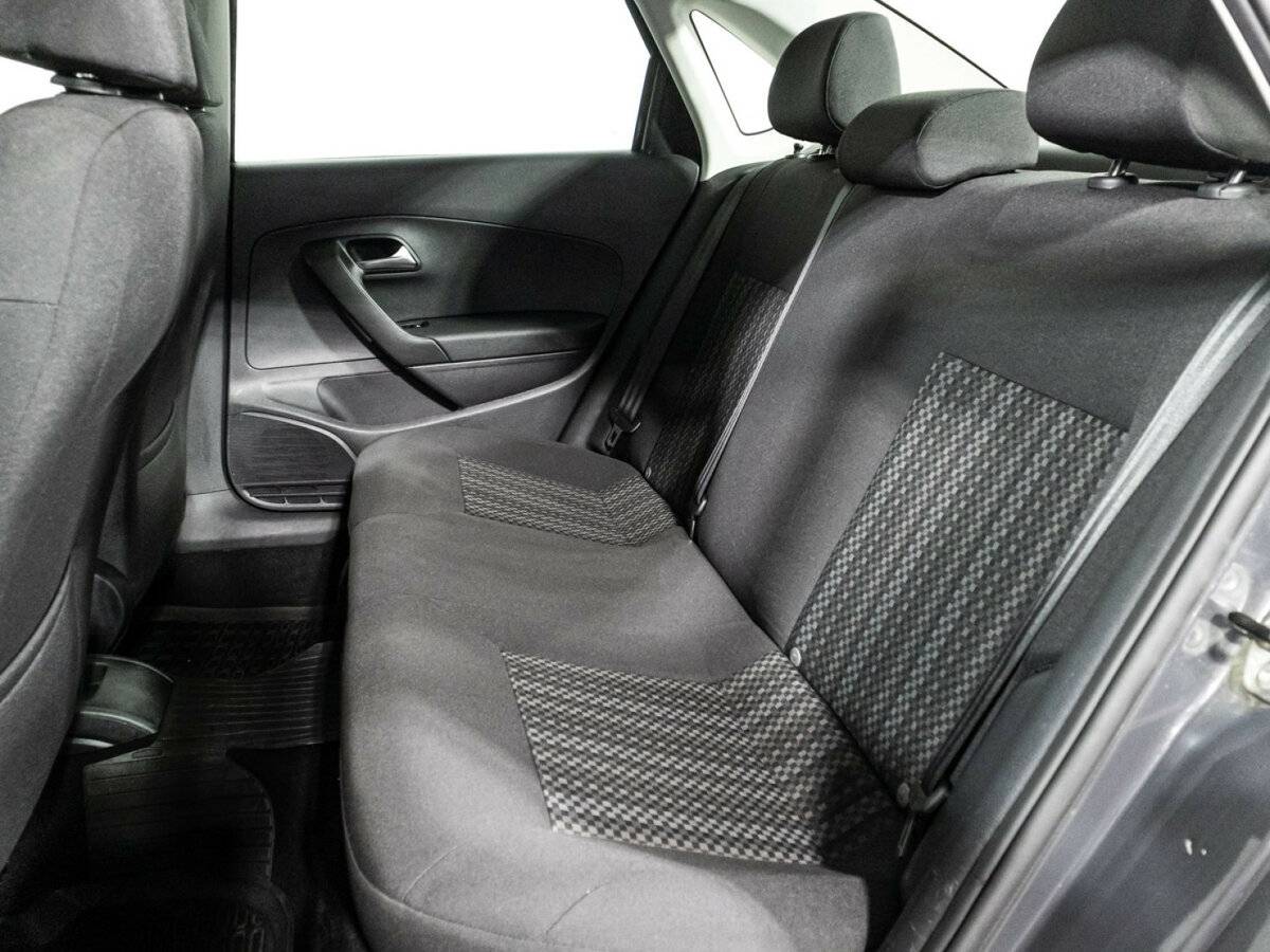 Б/У Фольксваген Поло 2016 года. Фото: #9