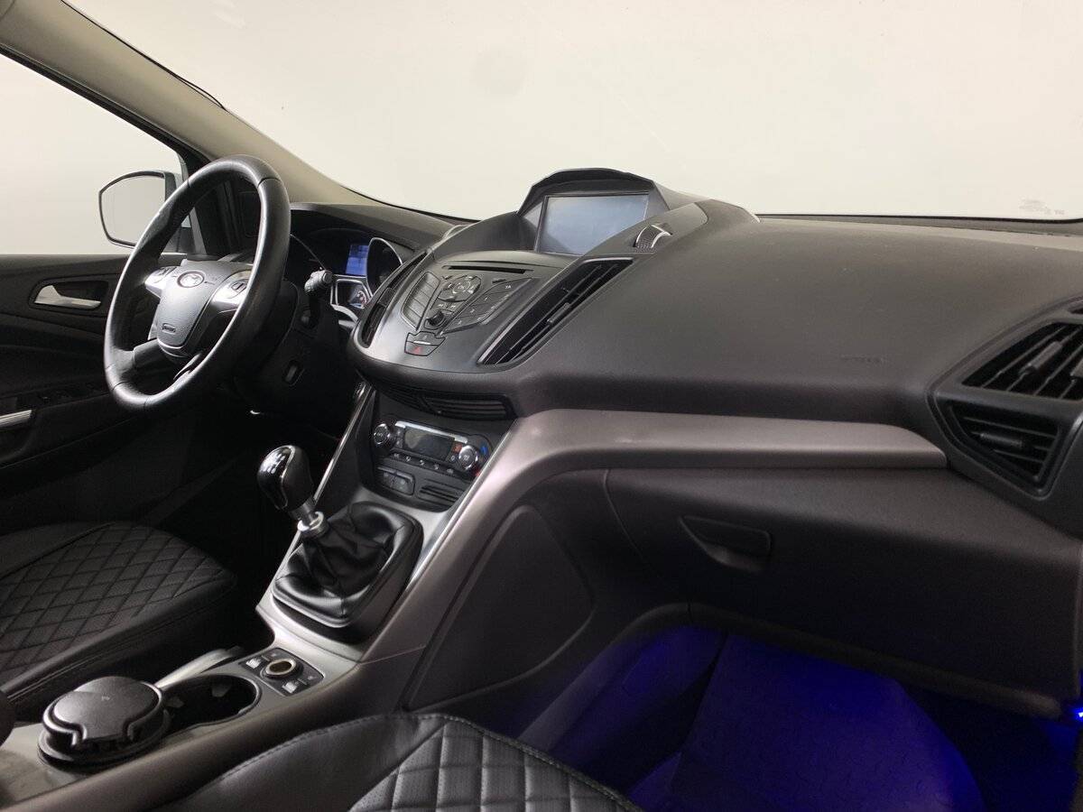 Б/У Форд Куга 2013 года. Фото: #12