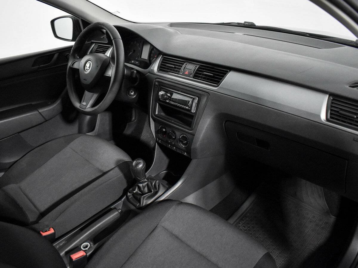 Б/У Шкода Рапид 2014 года. Фото: #13