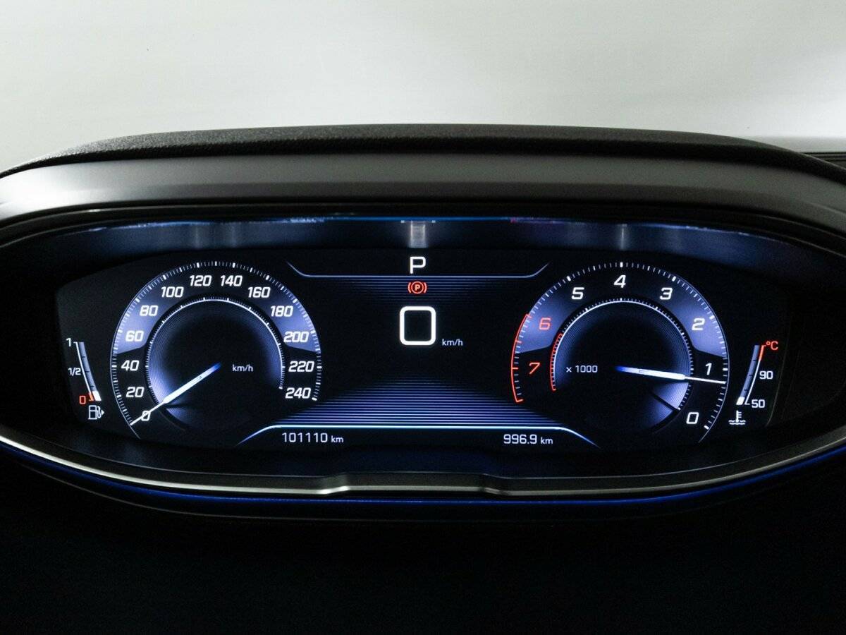 Б/У Пежо 3008 2017 года. Фото: #11