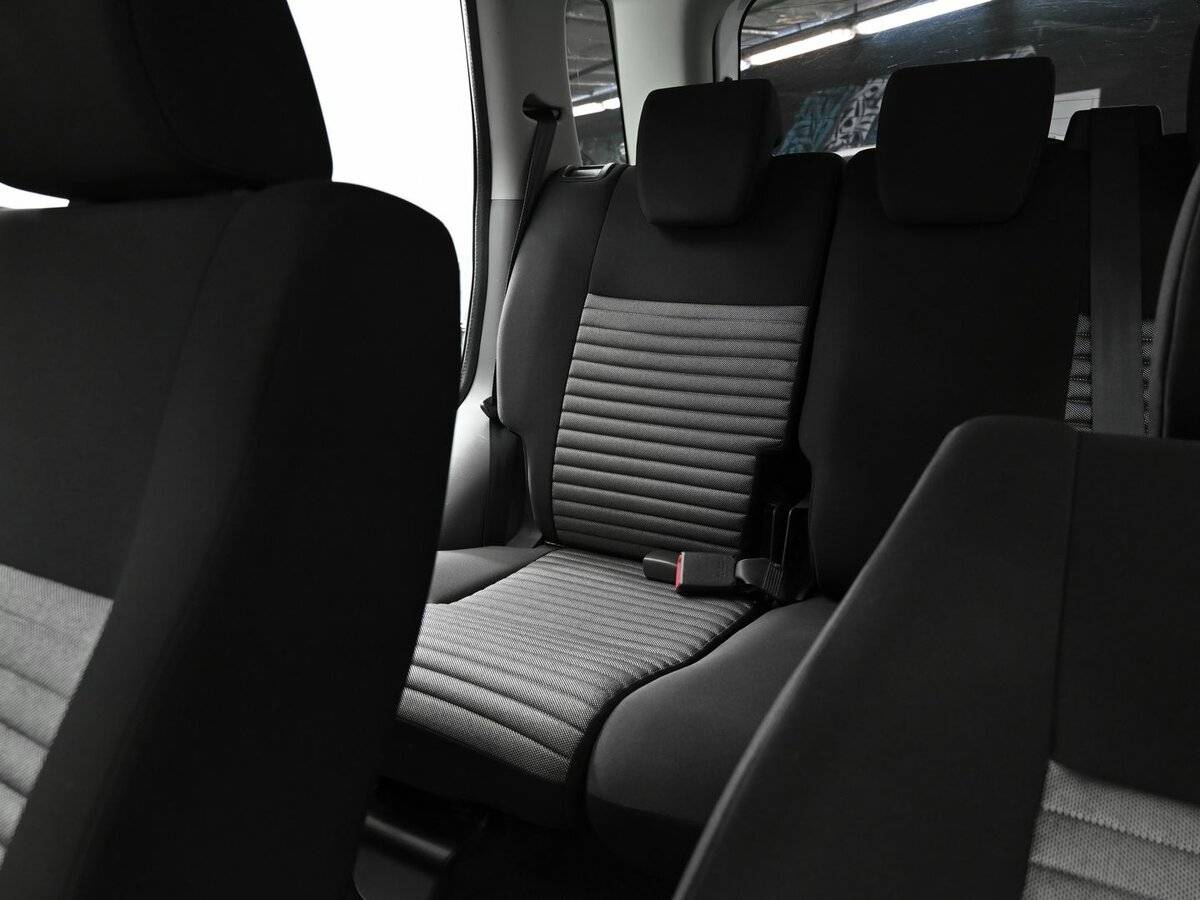 Б/У Сузуки С-Икс4 2013 года. Фото: #12