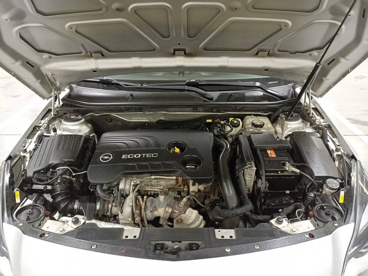 Б/У Опель Инсигния 2014 года. Фото: #8