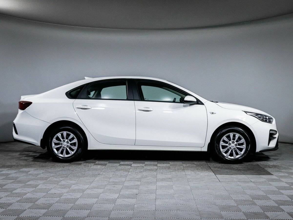 Б/У Киа Церато 2020 года. Фото: #3