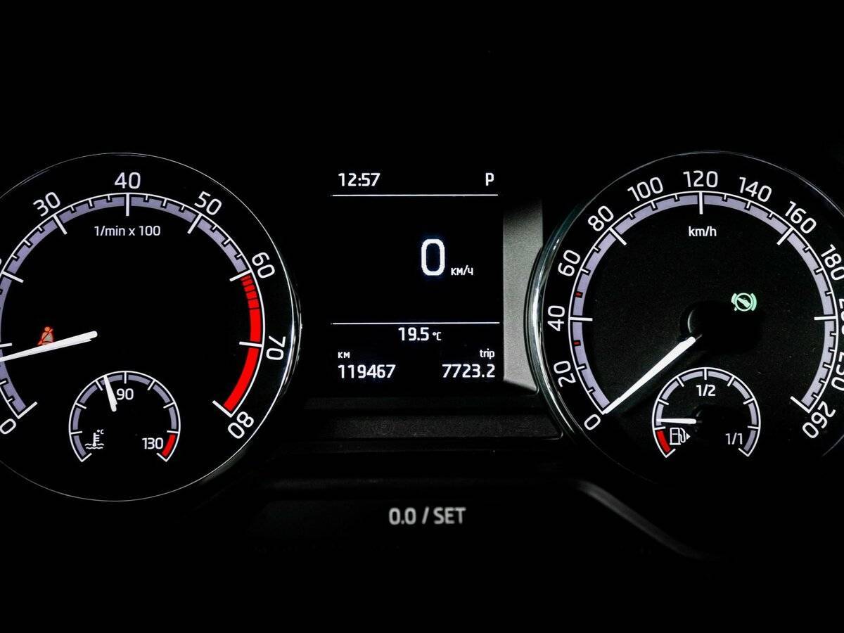 Б/У Шкода Октавия 2019 года. Фото: #10