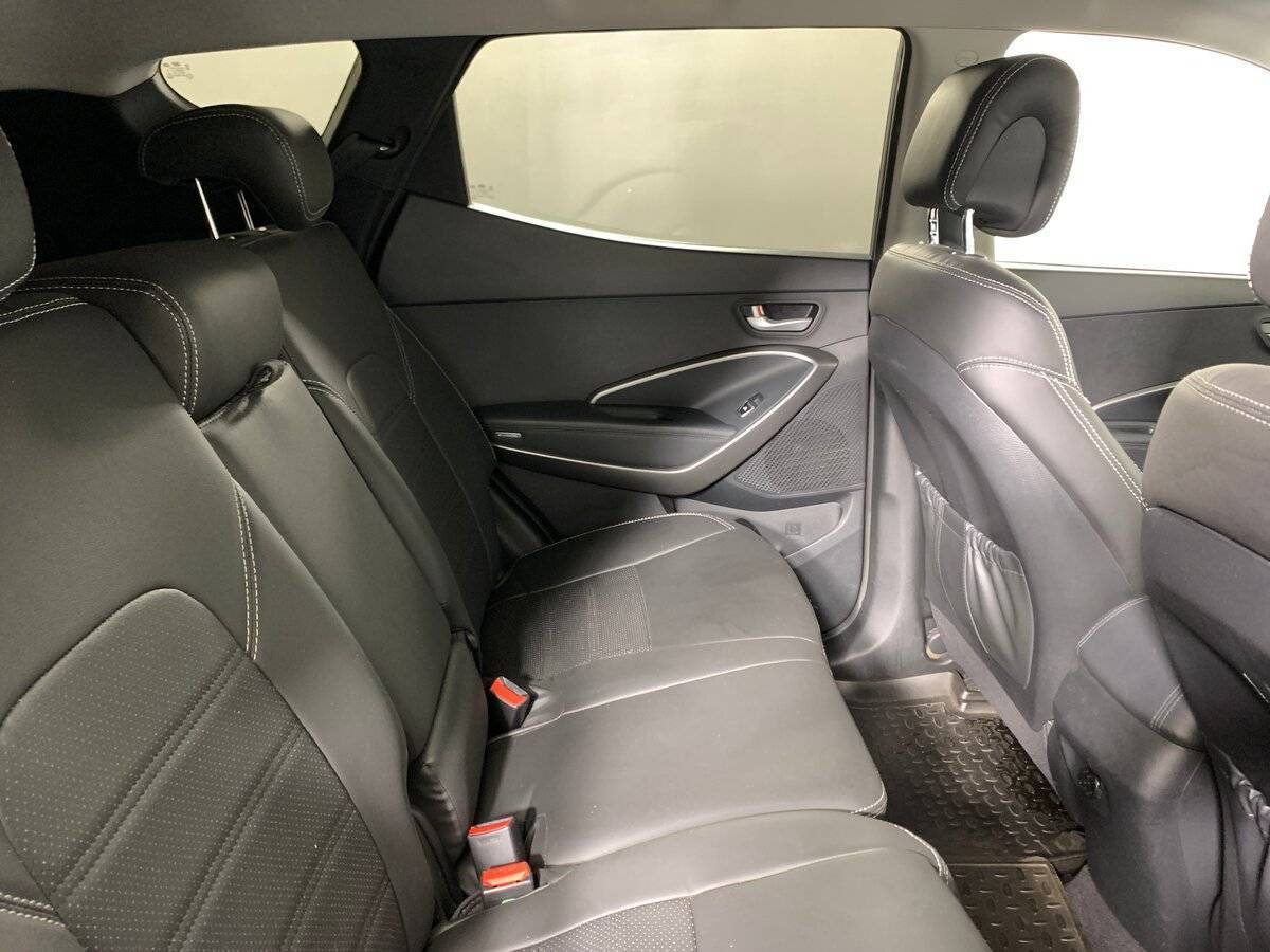 Б/У Хендай Санта Фе 2014 года. Фото: #16