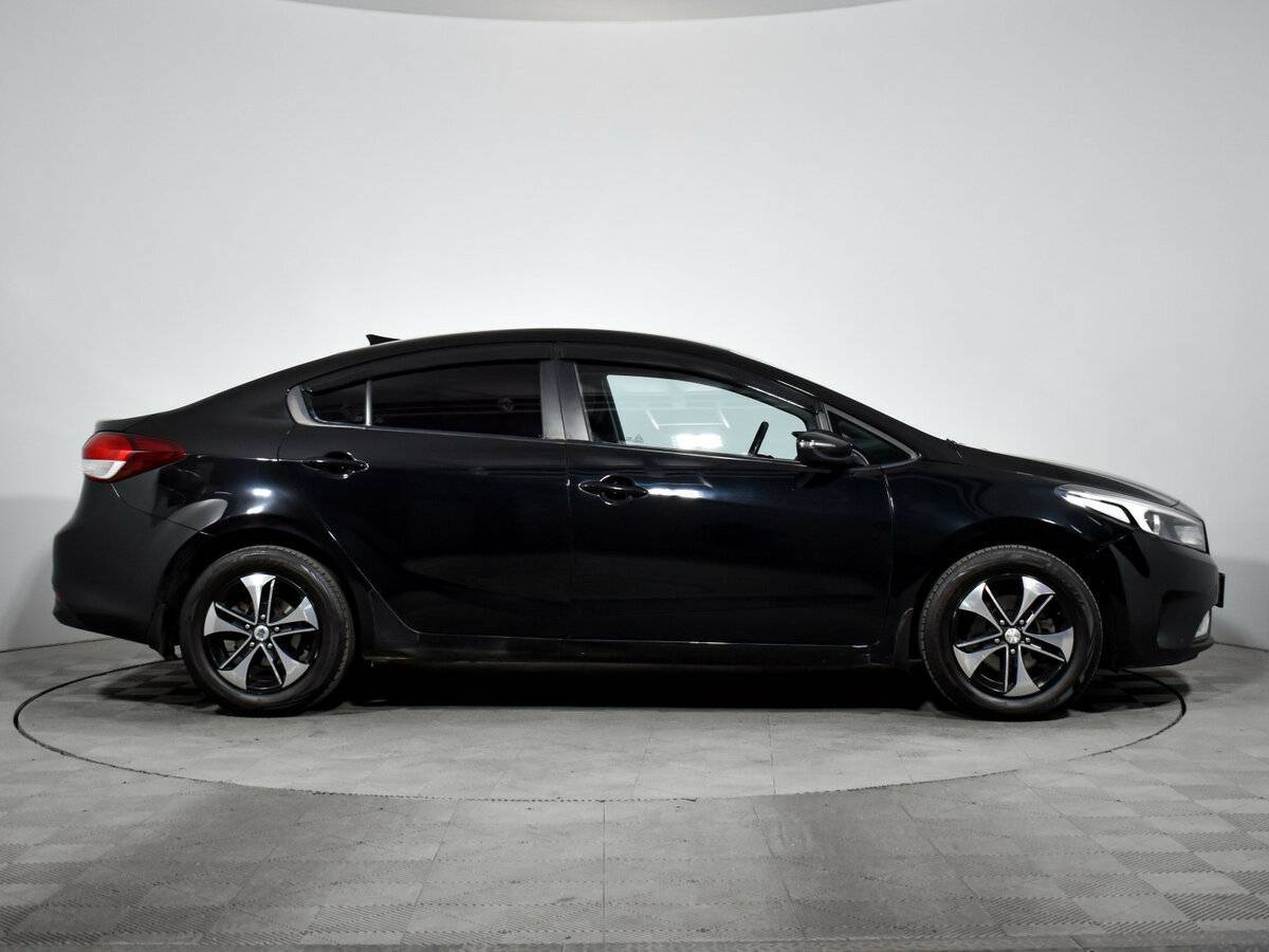 Б/У Киа Церато 2018 года. Фото: #3