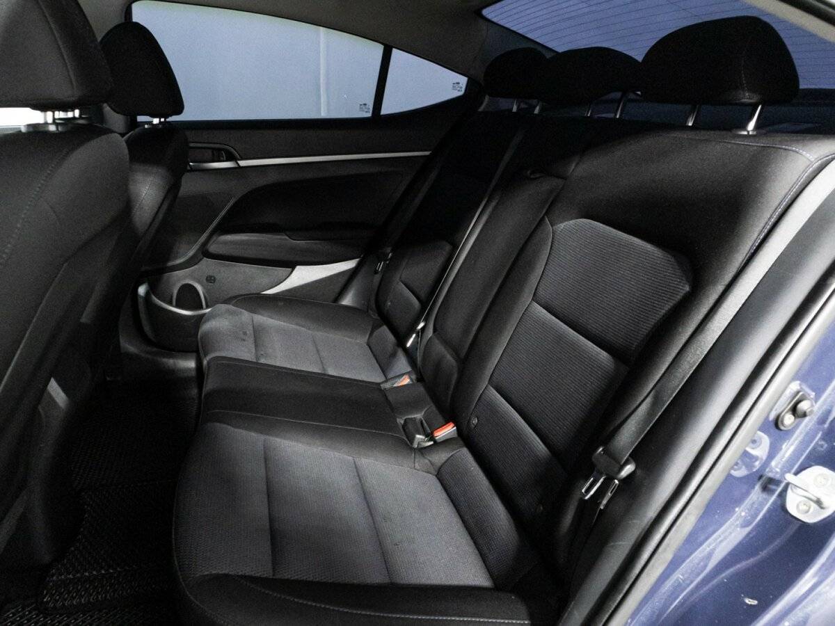 Б/У Хендай Елантра 2016 года. Фото: #9