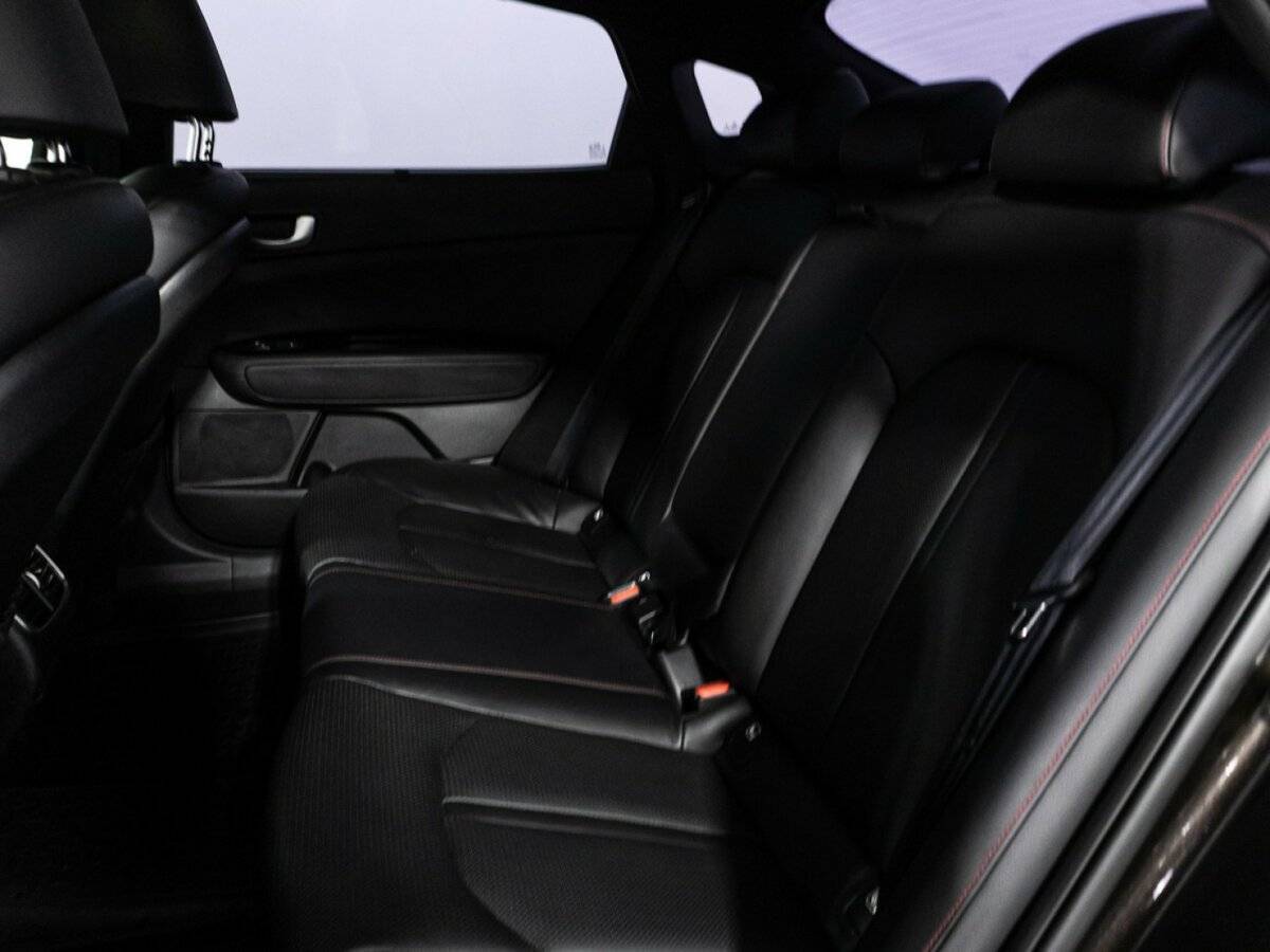 Б/У Киа Оптима 2016 года. Фото: #9