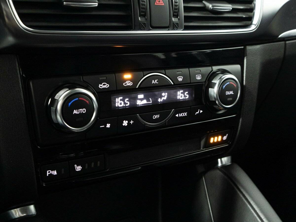 Б/У Мазда Ц-Икс-5 2015 года. Фото: #18