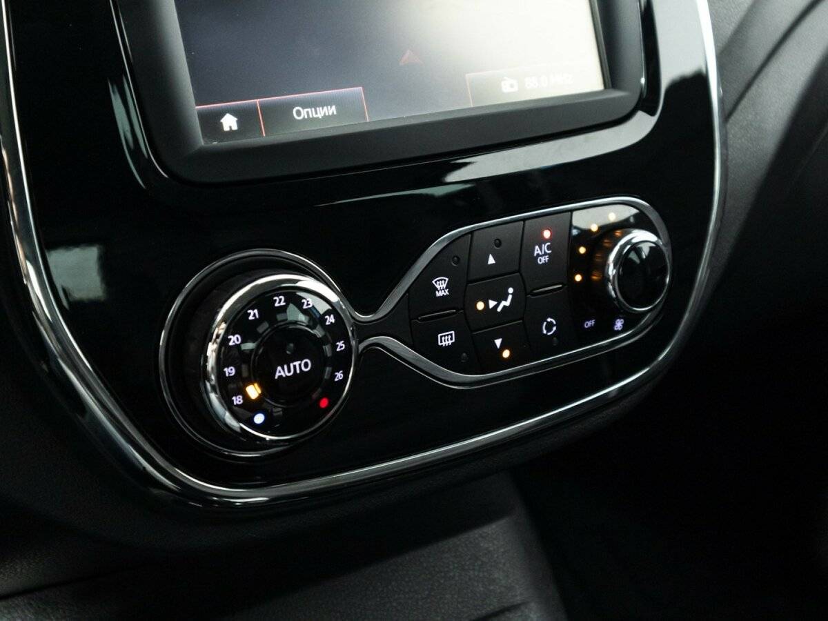 Б/У Рено Каптюр 2017 года. Фото: #17