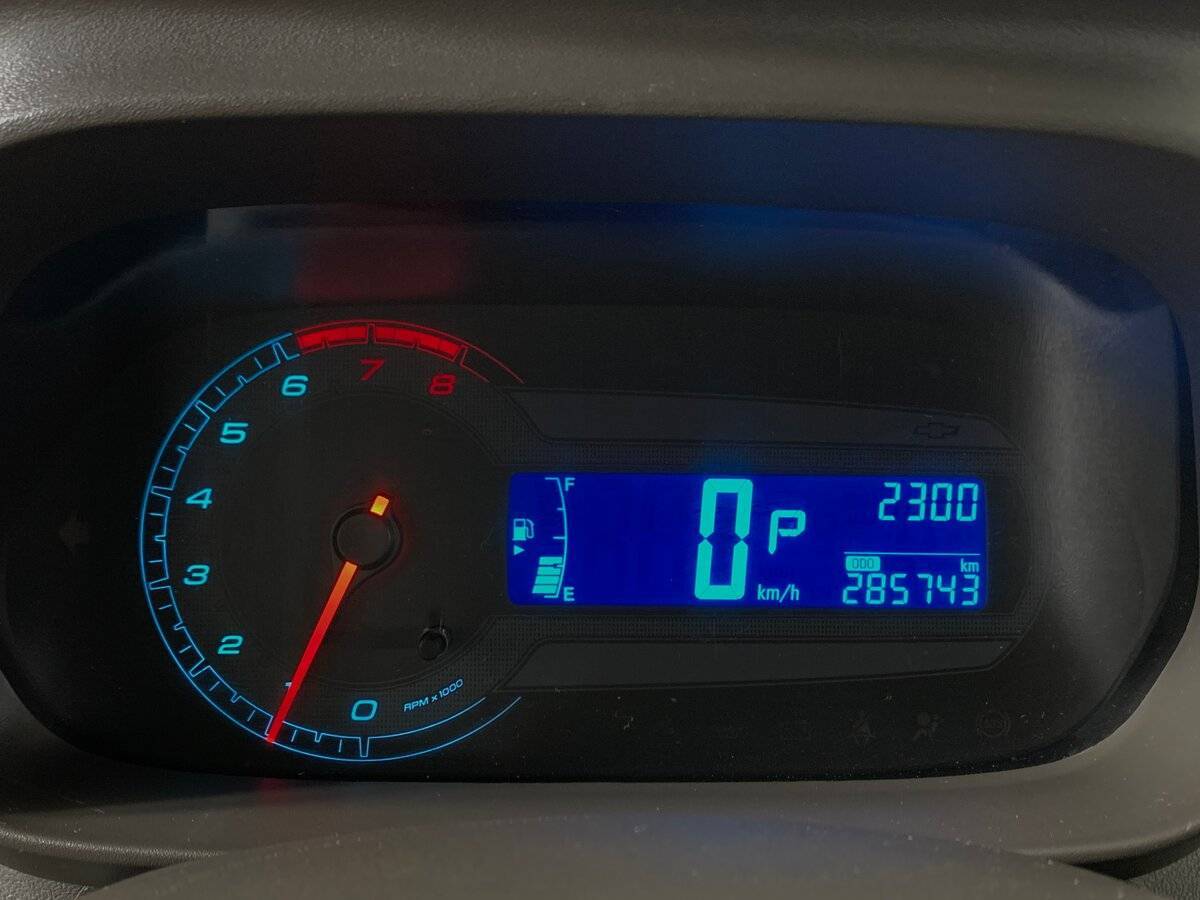 Б/У Шевроле Кобальт 2013 года. Фото: #13