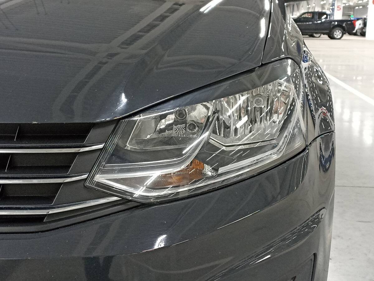 Б/У Фольксваген Поло 2018 года. Фото: #16