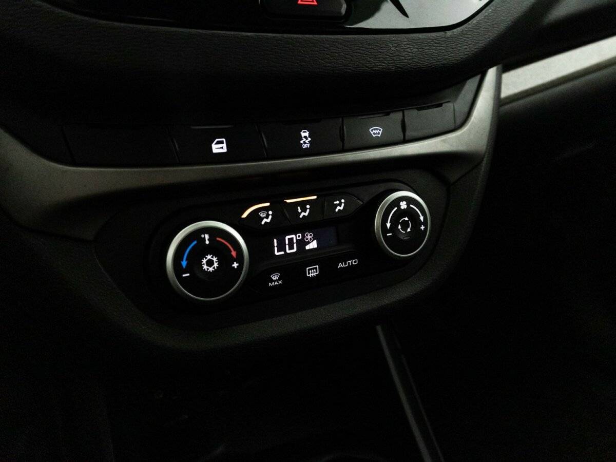 Б/У Лада (ВАЗ) Веста 2019 года. Фото: #15