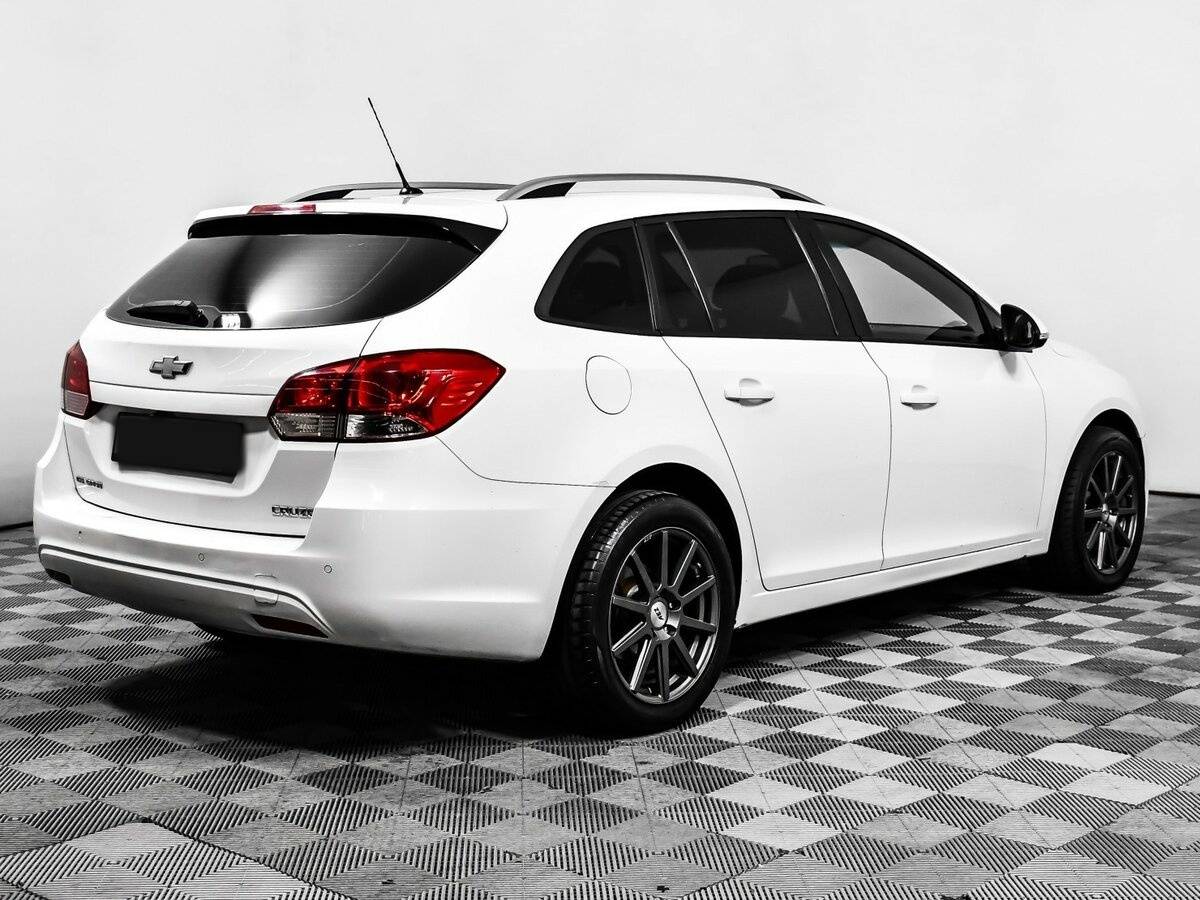 Б/У Шевроле Круз 2015 года. Фото: #3