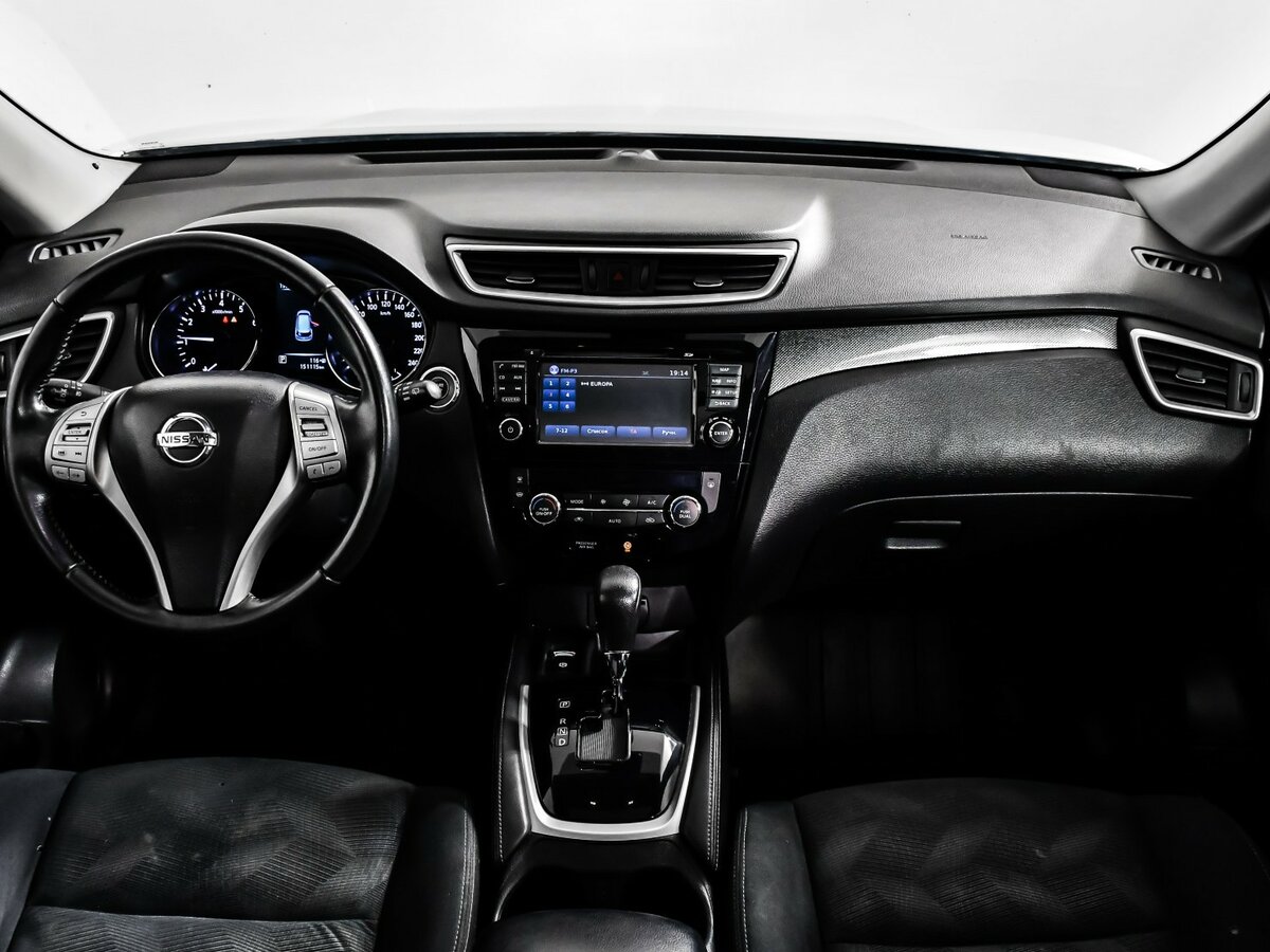 Б/У Ниссан Икс-Трейл 2016 года. Фото: #8