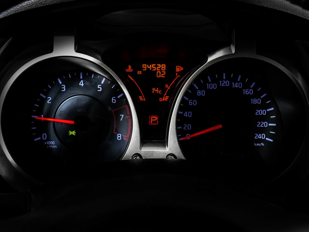 Б/У Ниссан Жук 2012 года. Фото: #9