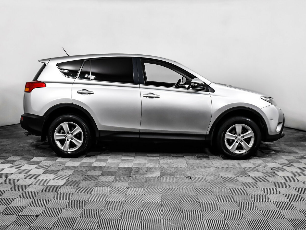 Б/У Тойота Рав4 2013 года. Фото: #3