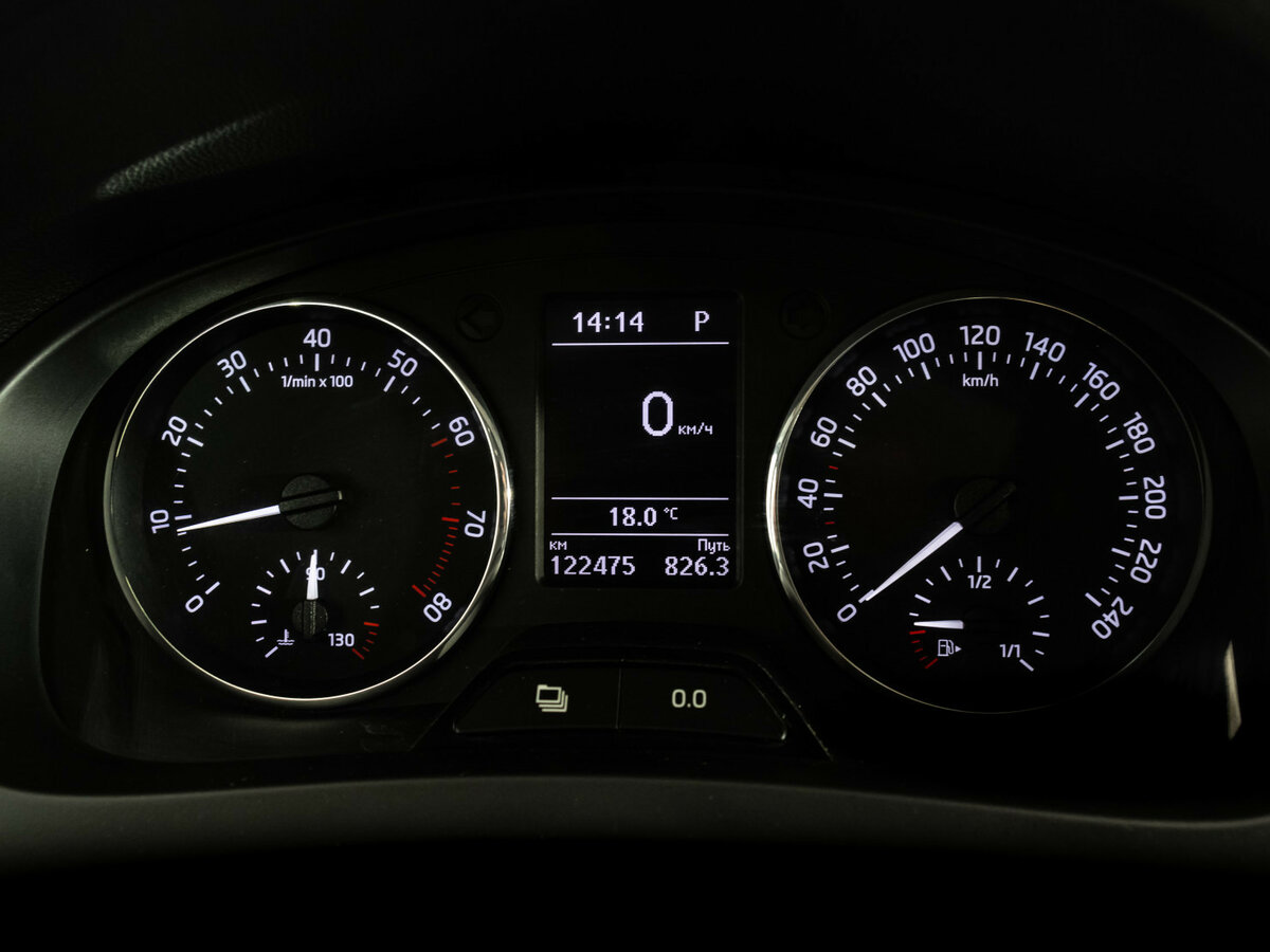 Б/У Шкода Рапид 2015 года. Фото: #10