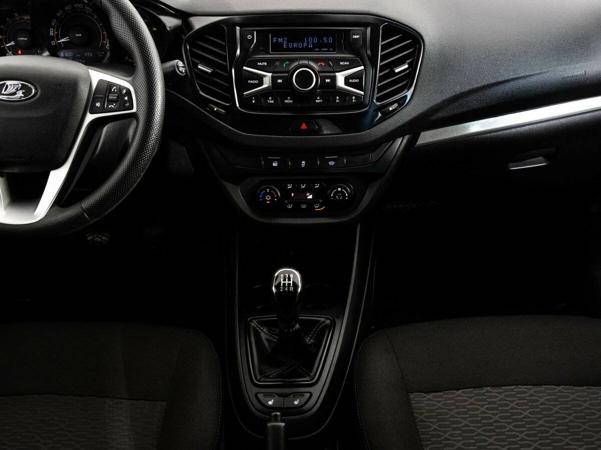 Б/У Лада (ВАЗ) Веста 2018 года. Фото: #8