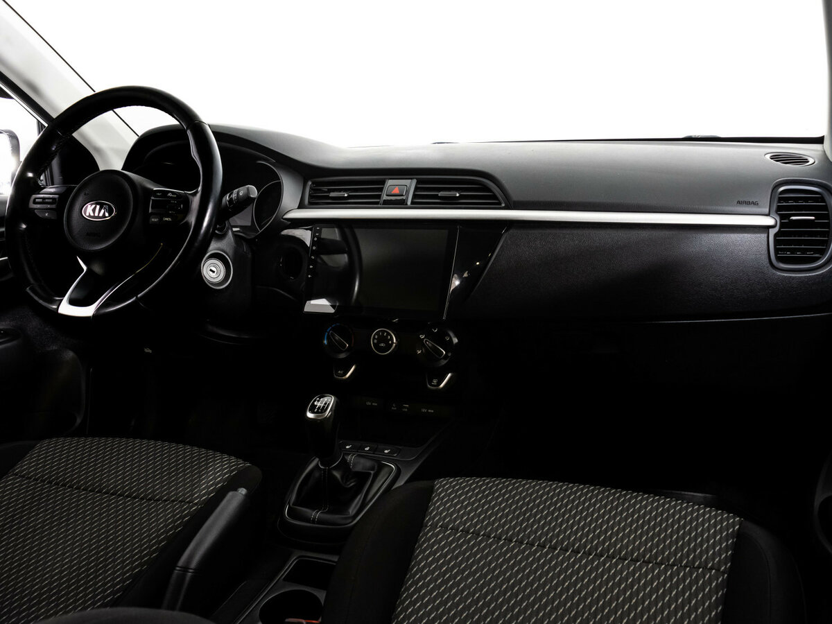 Б/У Киа Рио 2017 года. Фото: #6
