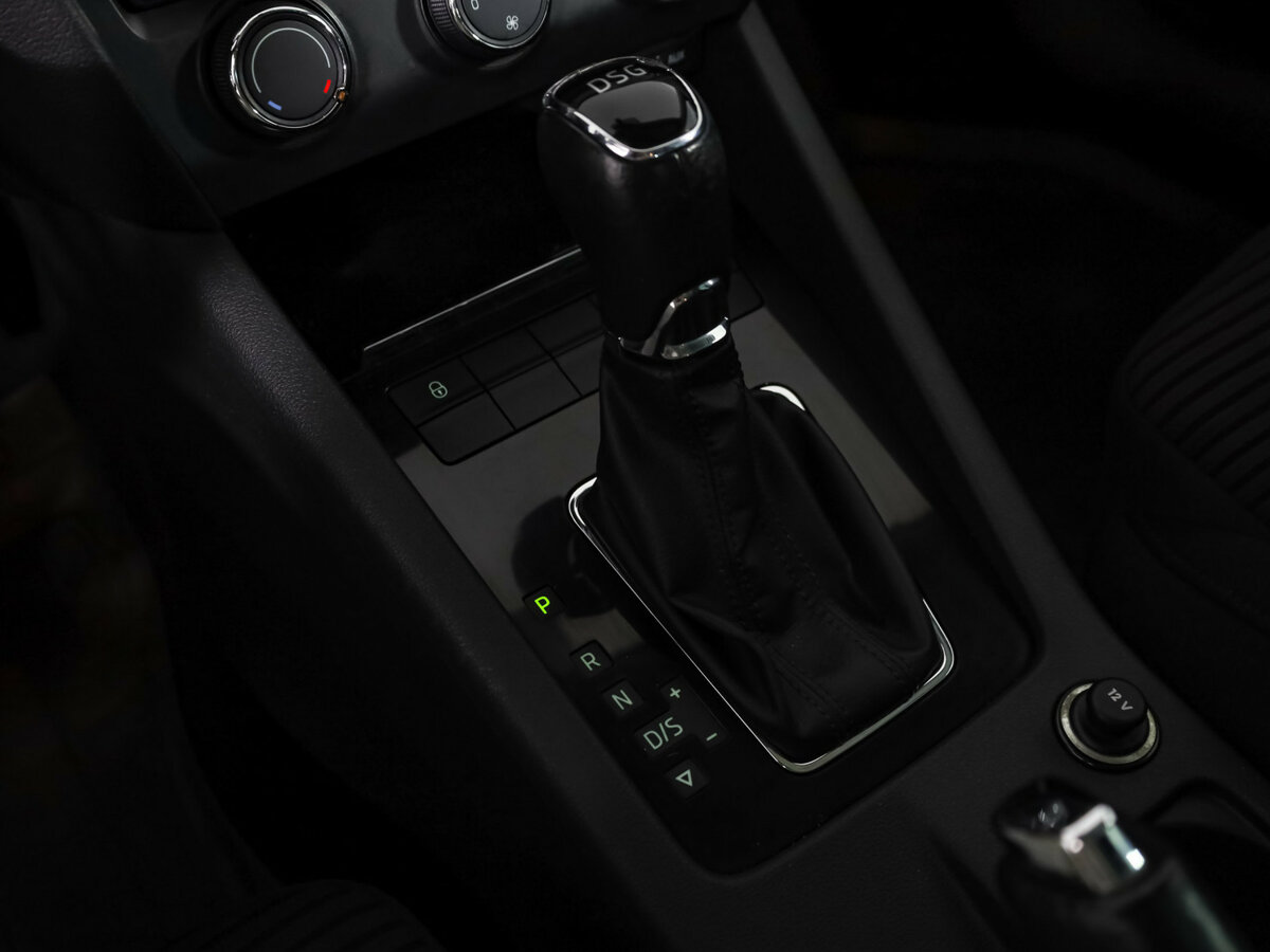 Б/У Шкода Октавия 2015 года. Фото: #16