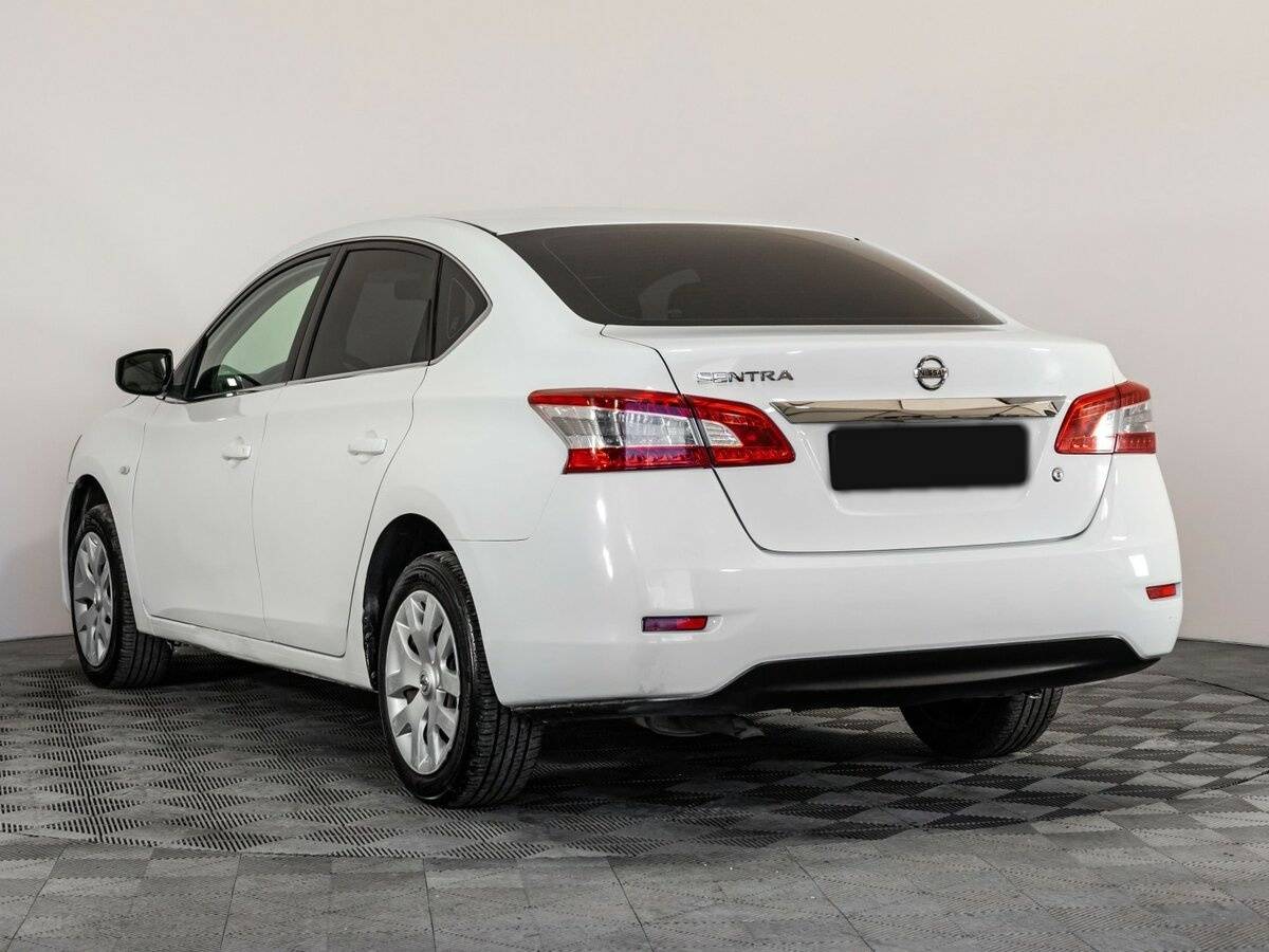 Б/У Ниссан Сентра 2015 года. Фото: #5