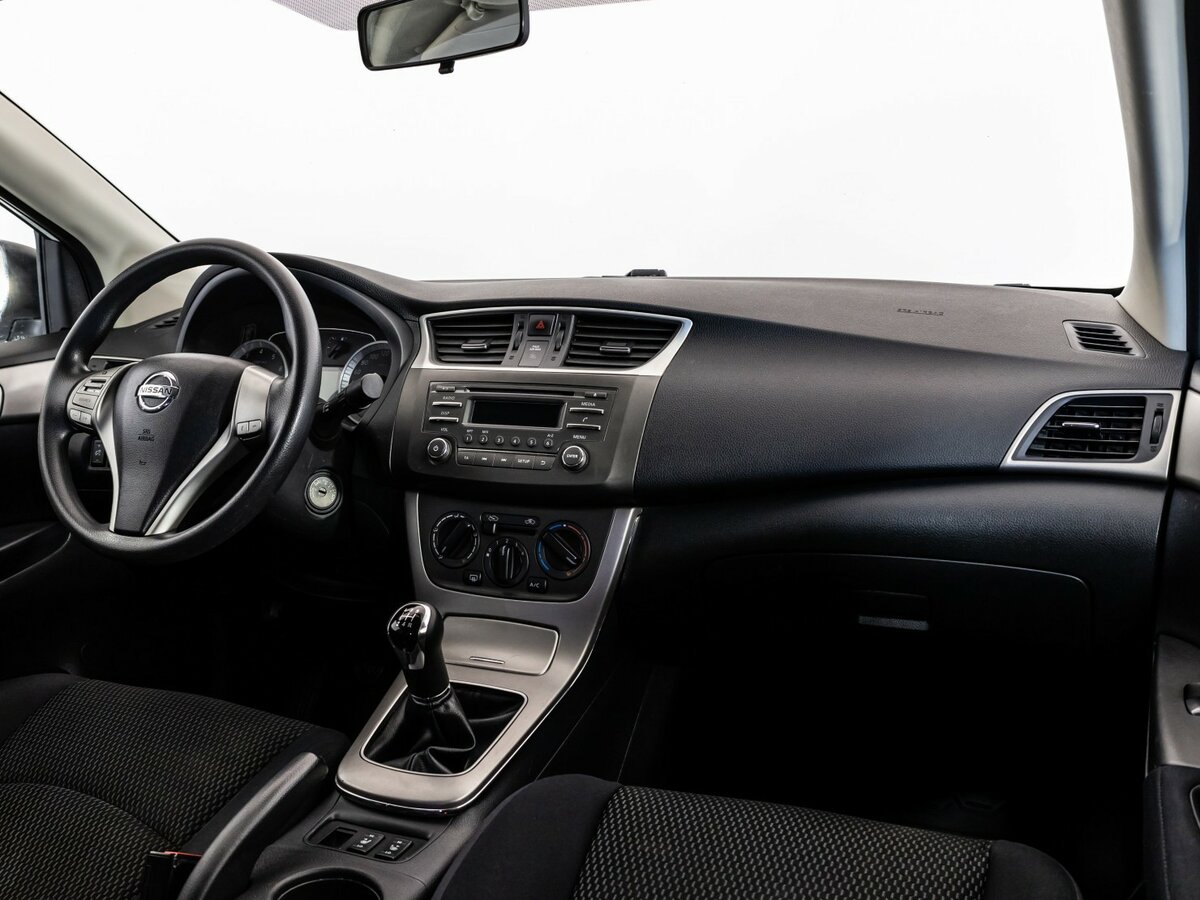 Б/У Ниссан Сентра 2015 года. Фото: #6