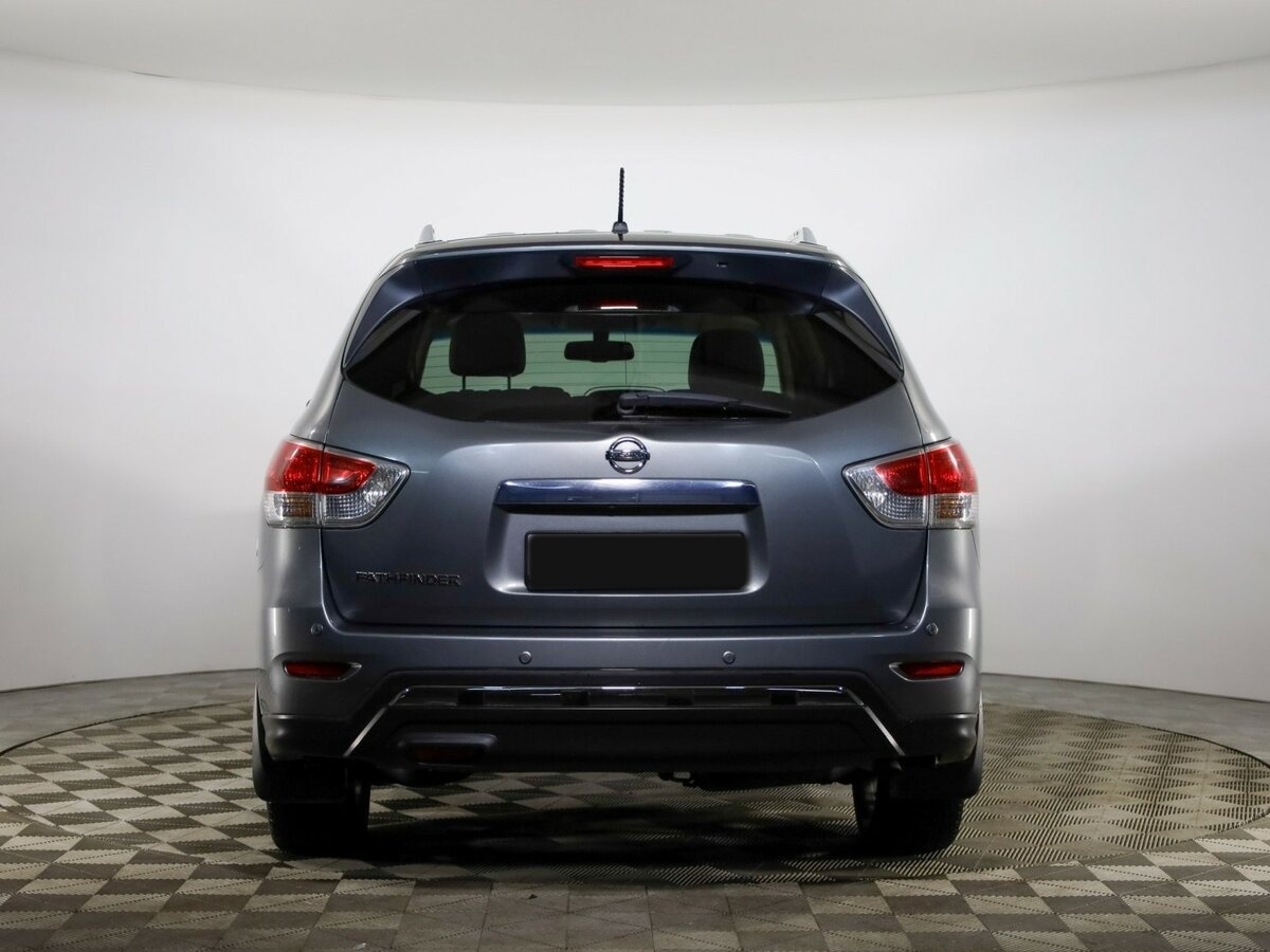 Б/У Ниссан Патфайндер 2014 года. Фото: #3